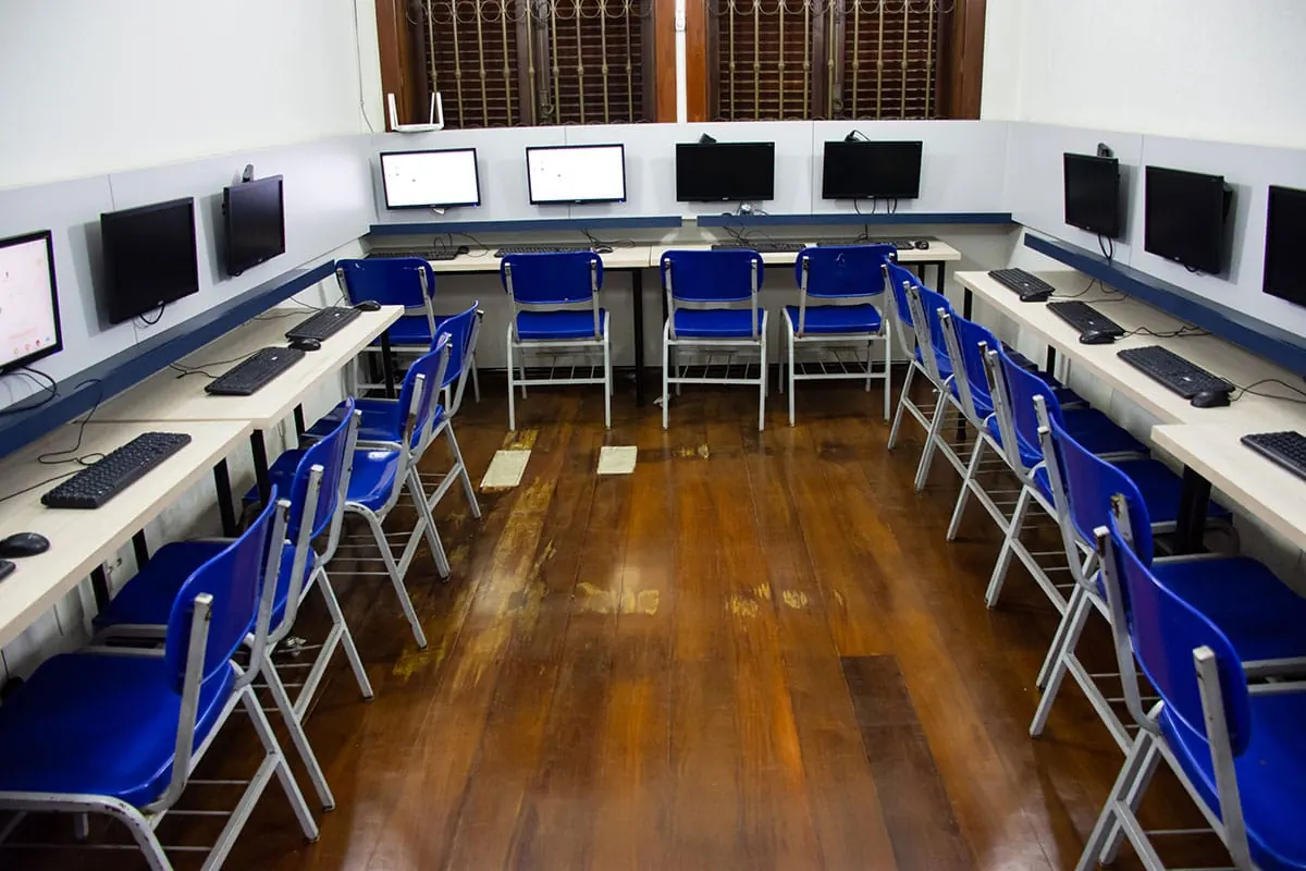 Sala multimídia